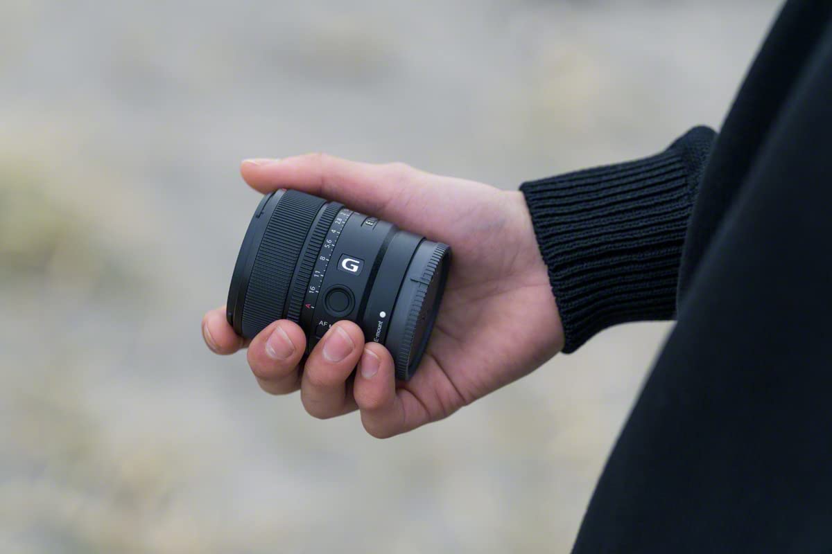 sony-sel15f14g-objetivo-gran-angular-aps-c-15-mm-f1-4-g-para-montura-e-ideal-par image 2